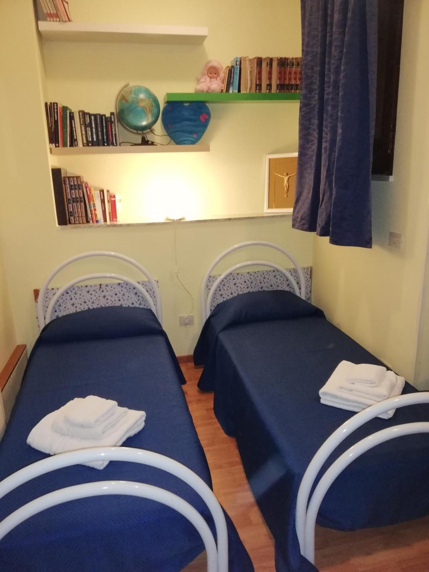 גיארדיני נאקסוס Casa Vacanze Rosy מראה חיצוני תמונה